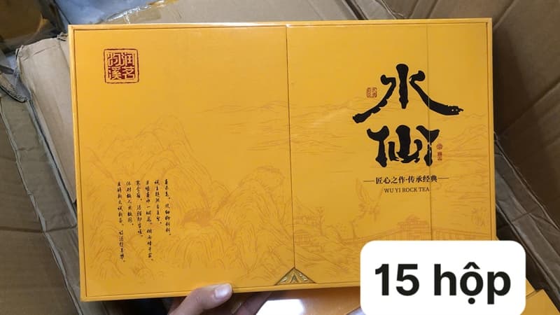 Hồng trà hộp vàng